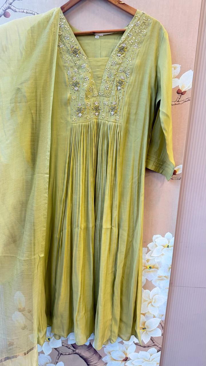 Pretty Mul Chanderi with bead work and lining full suit in Green