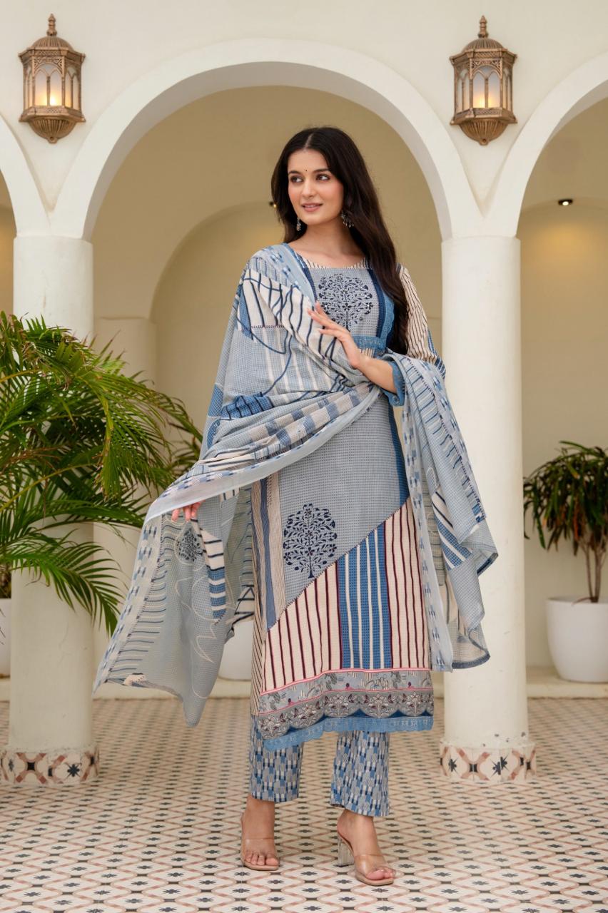 Smart pure cotton full suit in blue
