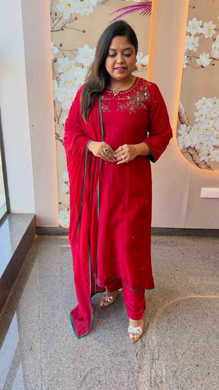 Pretty red Banarasi mulchanderi with pretty detailing and green highlightFull suit set