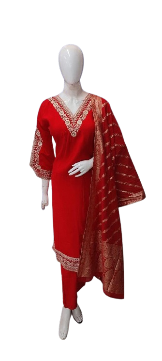 Pretty premium muslin suit set with designer sleeves