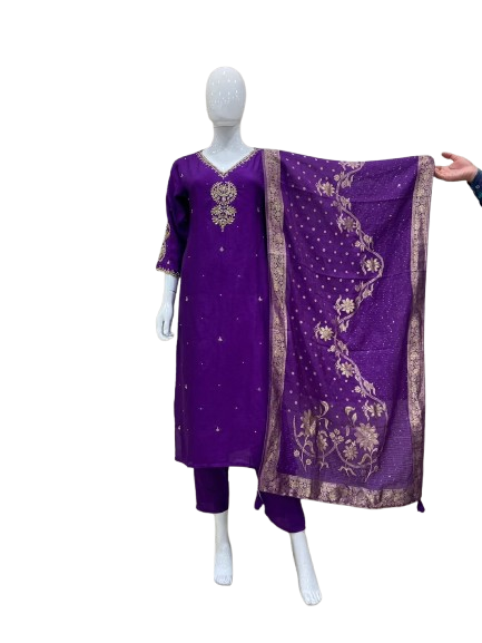 Premium dola silk with gorgeous hand work detailing