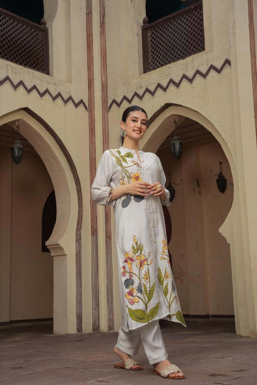 Pretty muslin lining co ord set brush painted