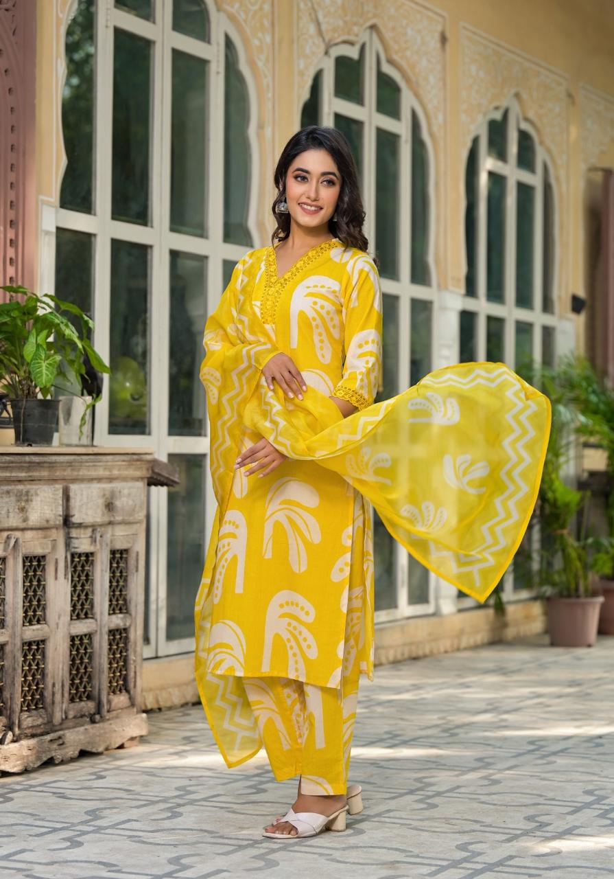 Pure cotton fully lace detailing suit set paired with organza dupatta