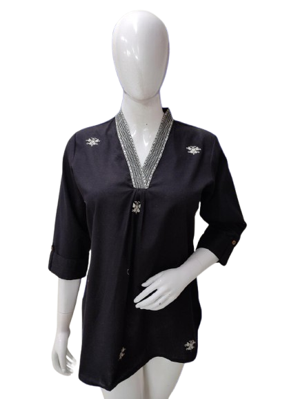 V neck short embroidered top