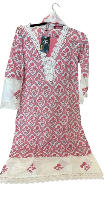 Lace detailing V neck cotton suit set