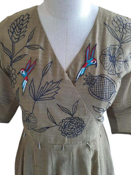 Pretty Mul chanderi embroidery kurta pant