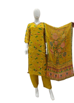 Pretty georgette lining slim fitfull suit