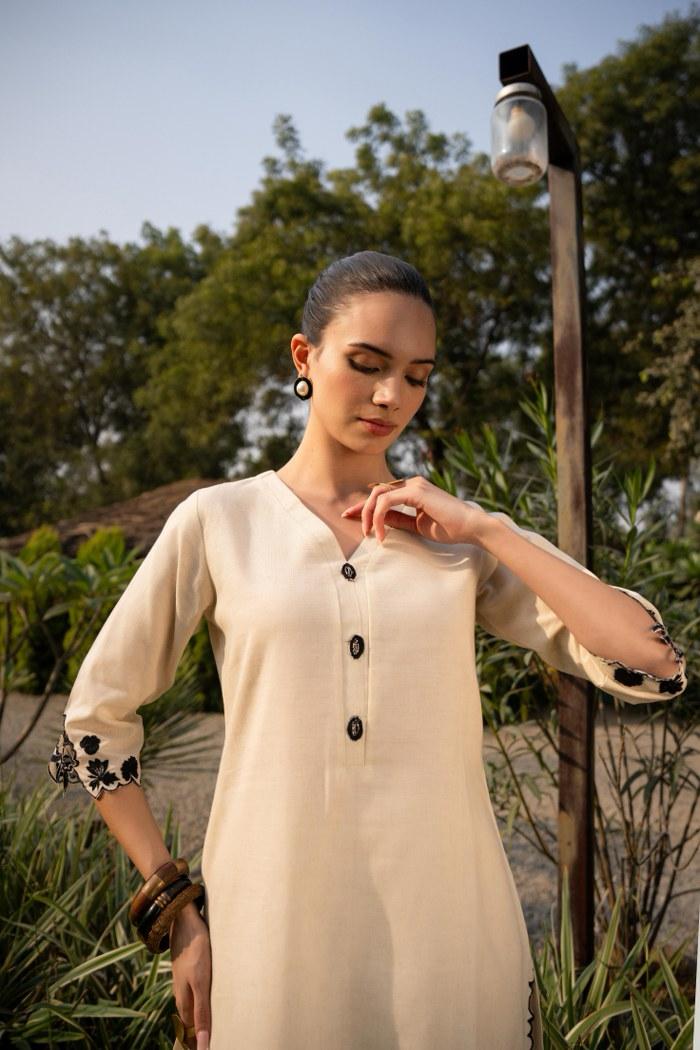 V neck cut work kurta pant