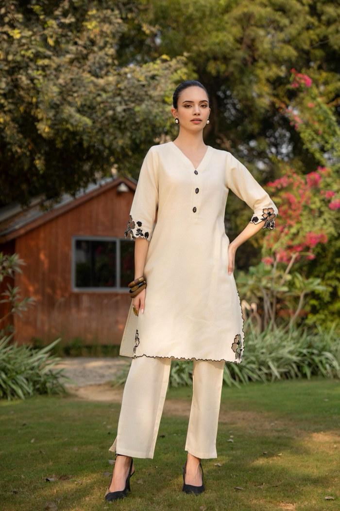 V neck cut work kurta pant