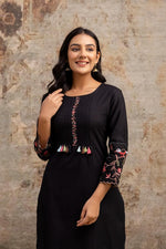 Sober n stylish embroidered kurta pant