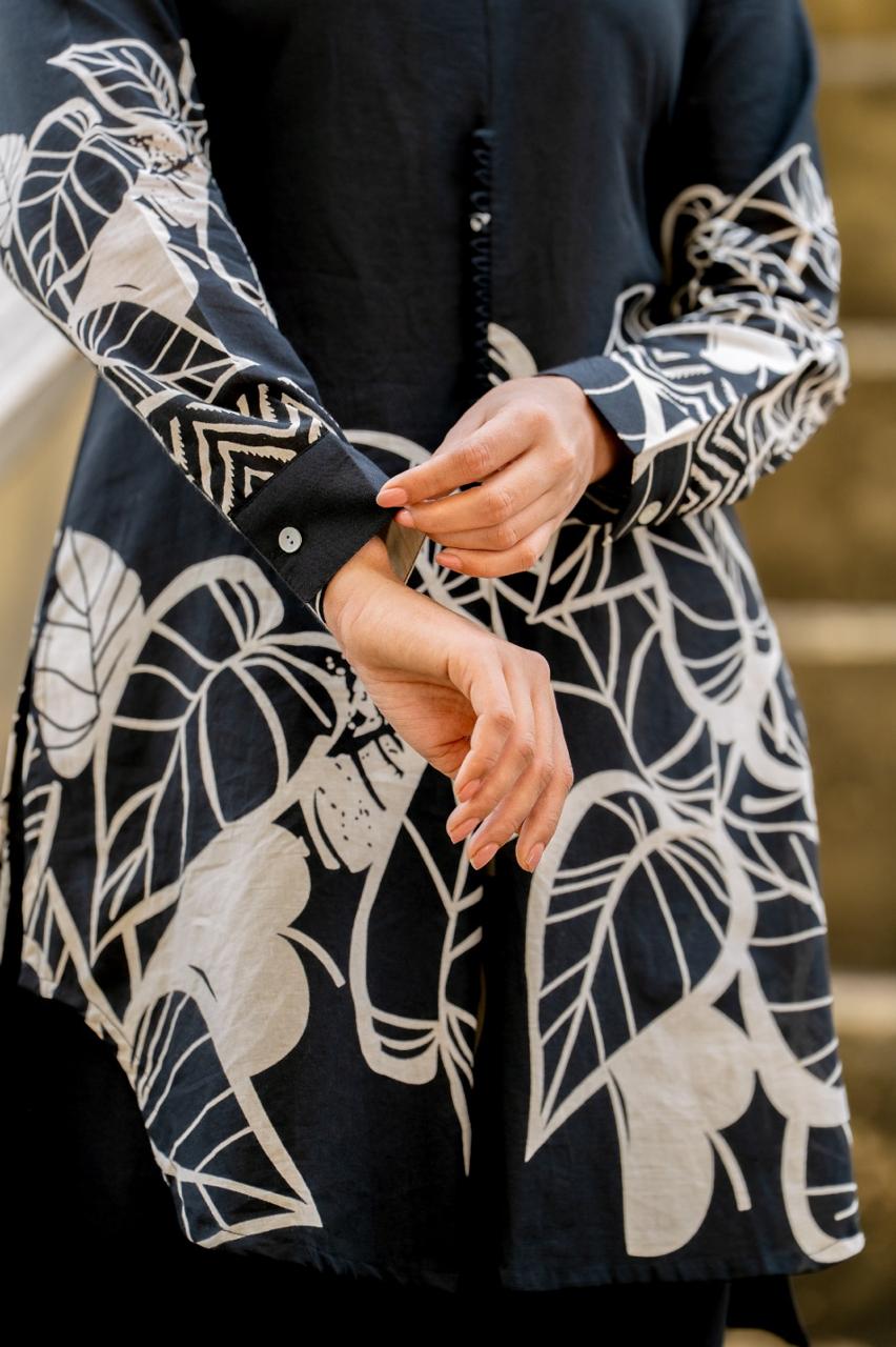 Summer perfect digital printed co ord in black