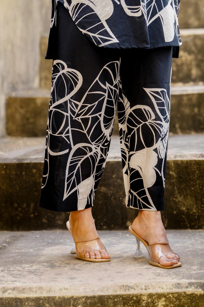 Summer perfect digital printed co ord in black