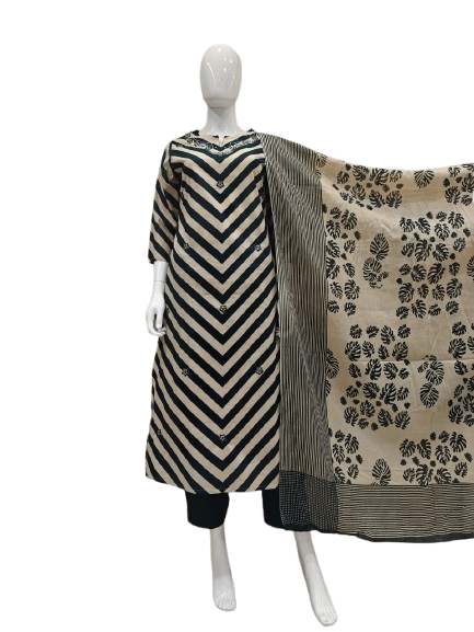 Pretty cotton suit set in green