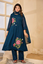 Mul cotton lining embroidery suit set in blue