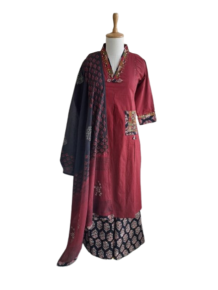 Pure cotton full suit set with embroidered designer pocket