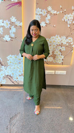 Raw silk smart kurta pant in green