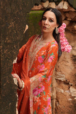 Pure chinon heavy Zari detailing suit set