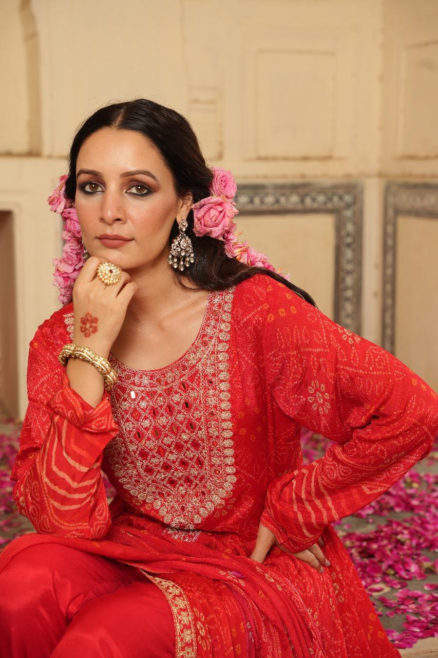 Pretty pure chinon designer suit set