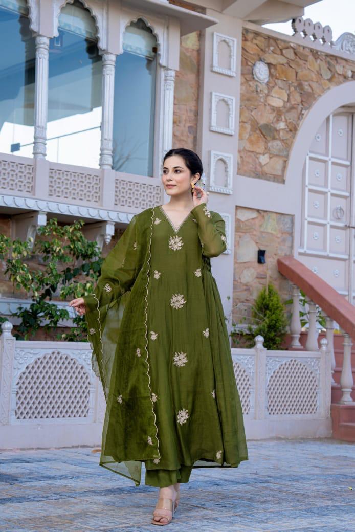 Smart n pretty Mul Chanderi full suit set in green