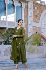 Smart n pretty Mul Chanderi full suit set in green