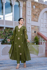 Smart n pretty Mul Chanderi full suit set in green