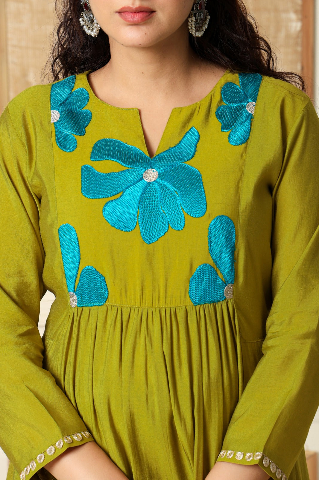 Modale embroidered designer back kurta pant in green