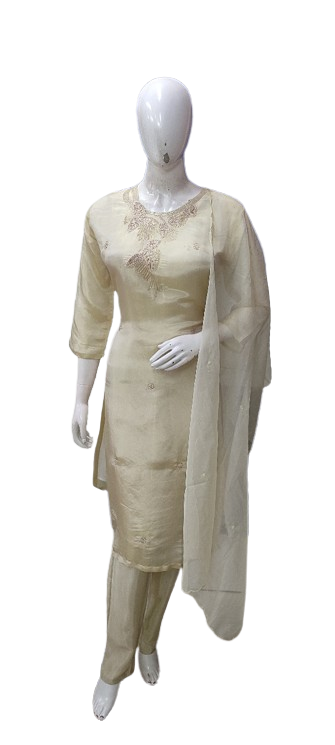 Tissue suit set with hand work