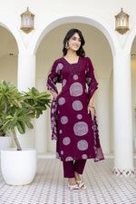 Smart beautiful chakra cotton suit set with pocket