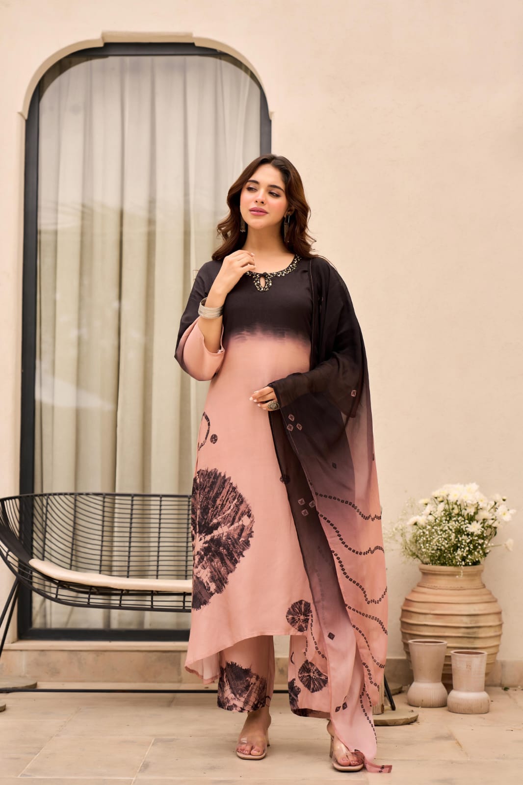 Stylish pure mul silk paired with organza dupatta