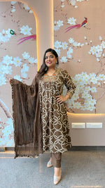 Pure cotton lace detailing suit set brown