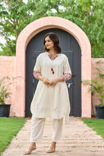 Pure Mul cotton embroidered kurta pant