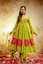 Gorgeous pure crepe real mirror pearl detailing full suit set