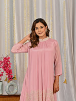 Pretty pearl detailing pure chinon suit set in pink