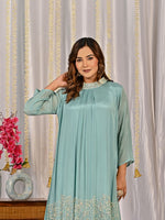 Pretty pearl detailing pure chinon suit set in blue