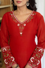 Designer lining embroidered suit set in orange