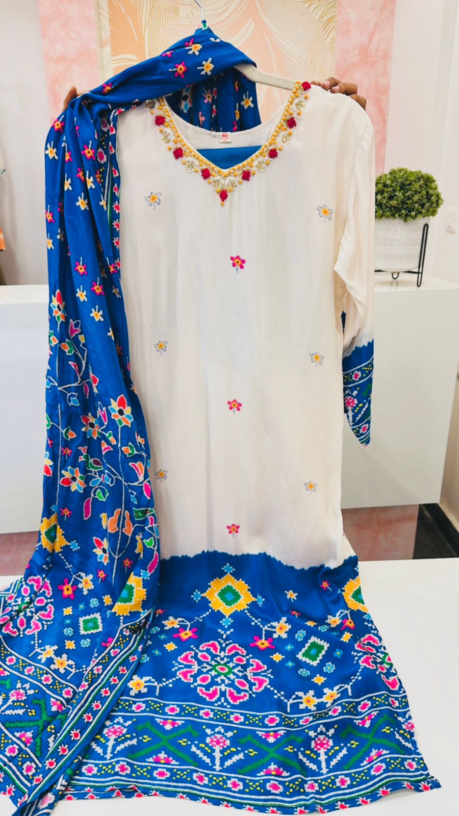 Restocked! V neck pretty Patola pure crepe suit set in blue