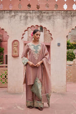 Restocked! Royal look! Premium tissue hand Zari detailing suit set comes with lining!