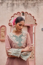 Restocked! Royal look! Premium tissue hand Zari detailing suit set comes with lining!