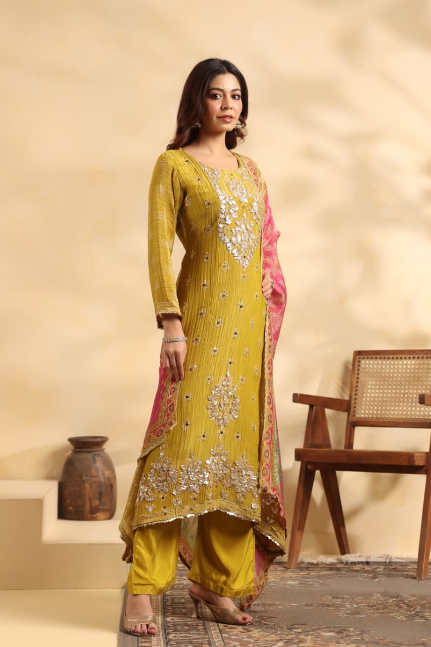 Crushed shimmer gotta work suit set in yellow