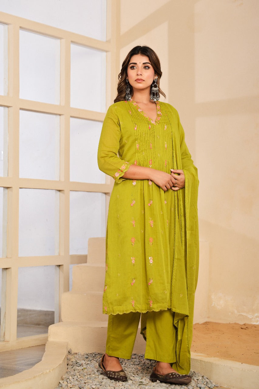 Super pretty Mul cotton embroidered full suit in green