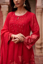 Super pretty Mul Chanderi appliqué work suit set in red