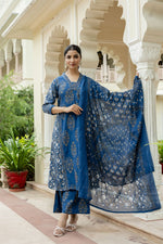 Pretty cotton palazzo suit in blue