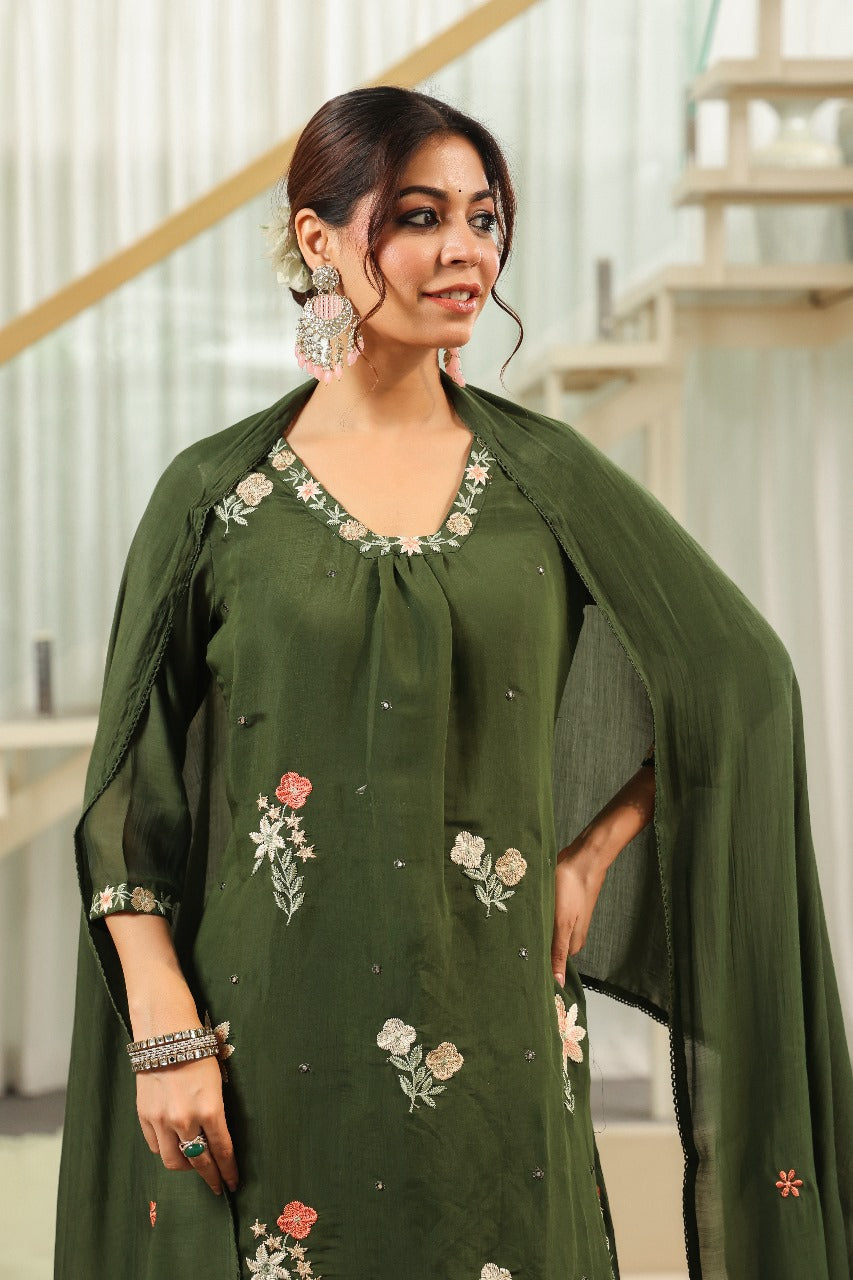 Pretty embroidered Chanderi suit set in green