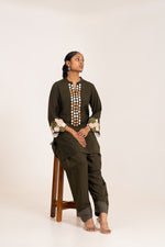 Appliqués work pretty muslin co ord in green