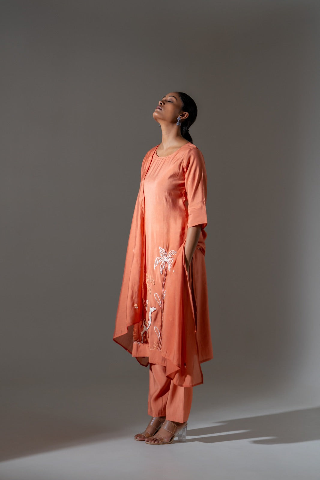 Pretty embroidered bemberg silk suit set in peach