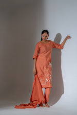 Pretty embroidered bemberg silk suit set in peach