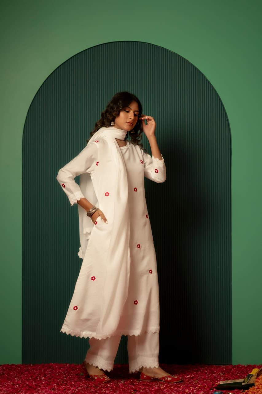 Pretty lining embroidered Mul Chanderi suit set
