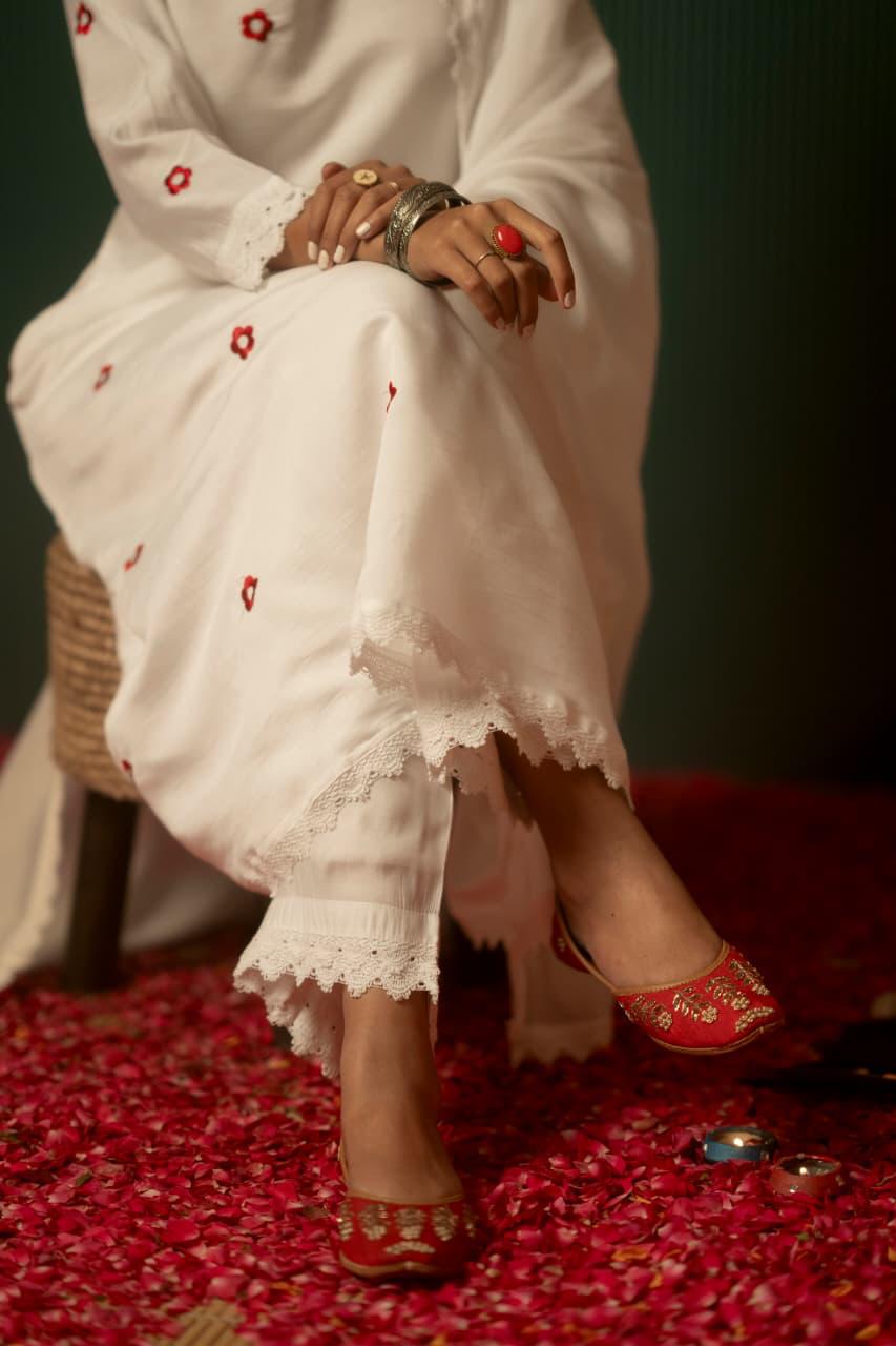Pretty lining embroidered Mul Chanderi suit set