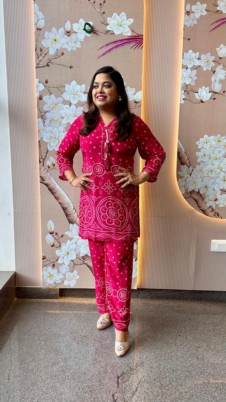 Smart pure crepe rani pink bandhani co ord