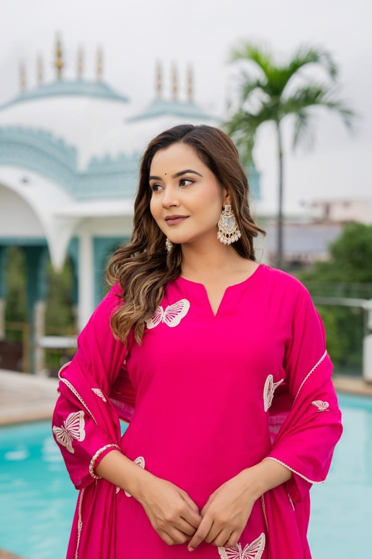 Wow Mul Chanderi embroidered farshi salwar suit set